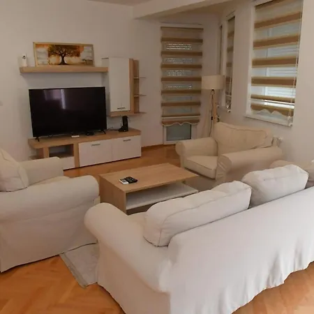 Dobi Wing 7 * Jagodina